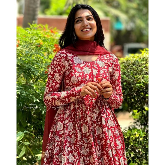 Crimson Charm Floral Kurti Set-Maroon 