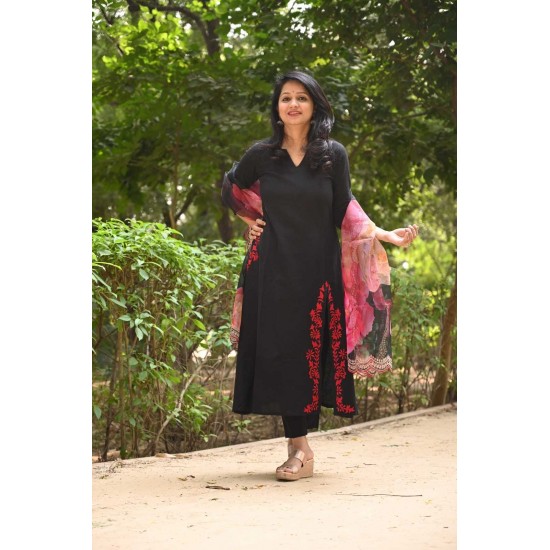 Elegant Black A-Line Cotton Suit with Floral Dupatta