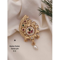Matte Polish Traditional Saree Pin – S-3