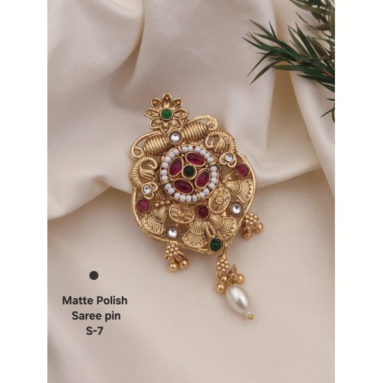Matte Polish Traditional Saree Pin – S-7